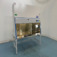 Thermo 1300 Series A2 6' BioSafety Cabinet image 1